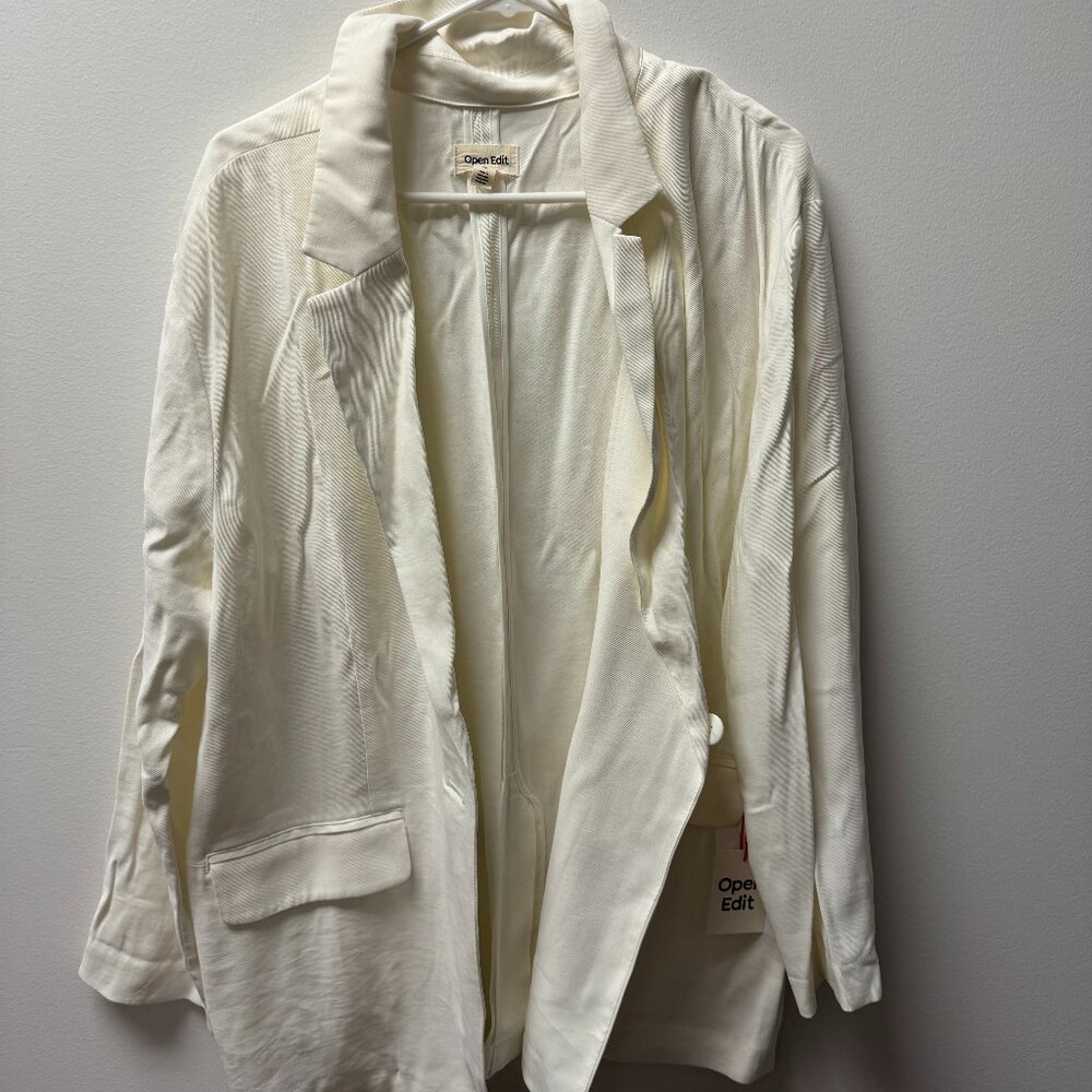 NWT Nordstrom White Blazer!